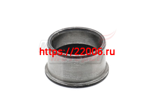 Втулка (обойма) Урал картера задней передачи центральная (под игольчатый подшипник) реставр.