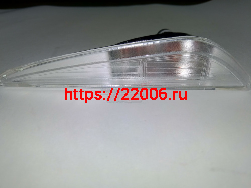 Повторитель поворота на крыло правый Eado (C2010390500)